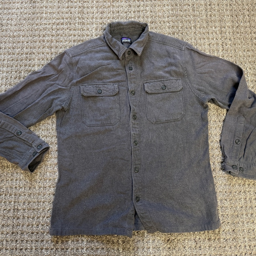 Patagonia Fjord Grey Flannel Button-up Shirt